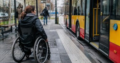 Ochota bez barier: jak sprawdzić dostępność przystanku, urzędu i trasy pieszej?