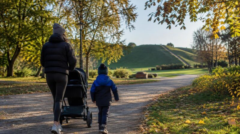 Park Szczęśliwicki z dzieckiem: trasa spaceru, wejścia i miejsca na przerwę